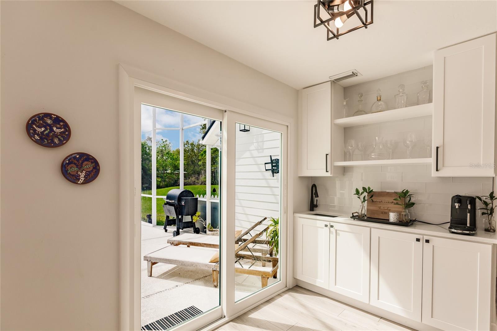 FIRETHORNE LAKES - Residential