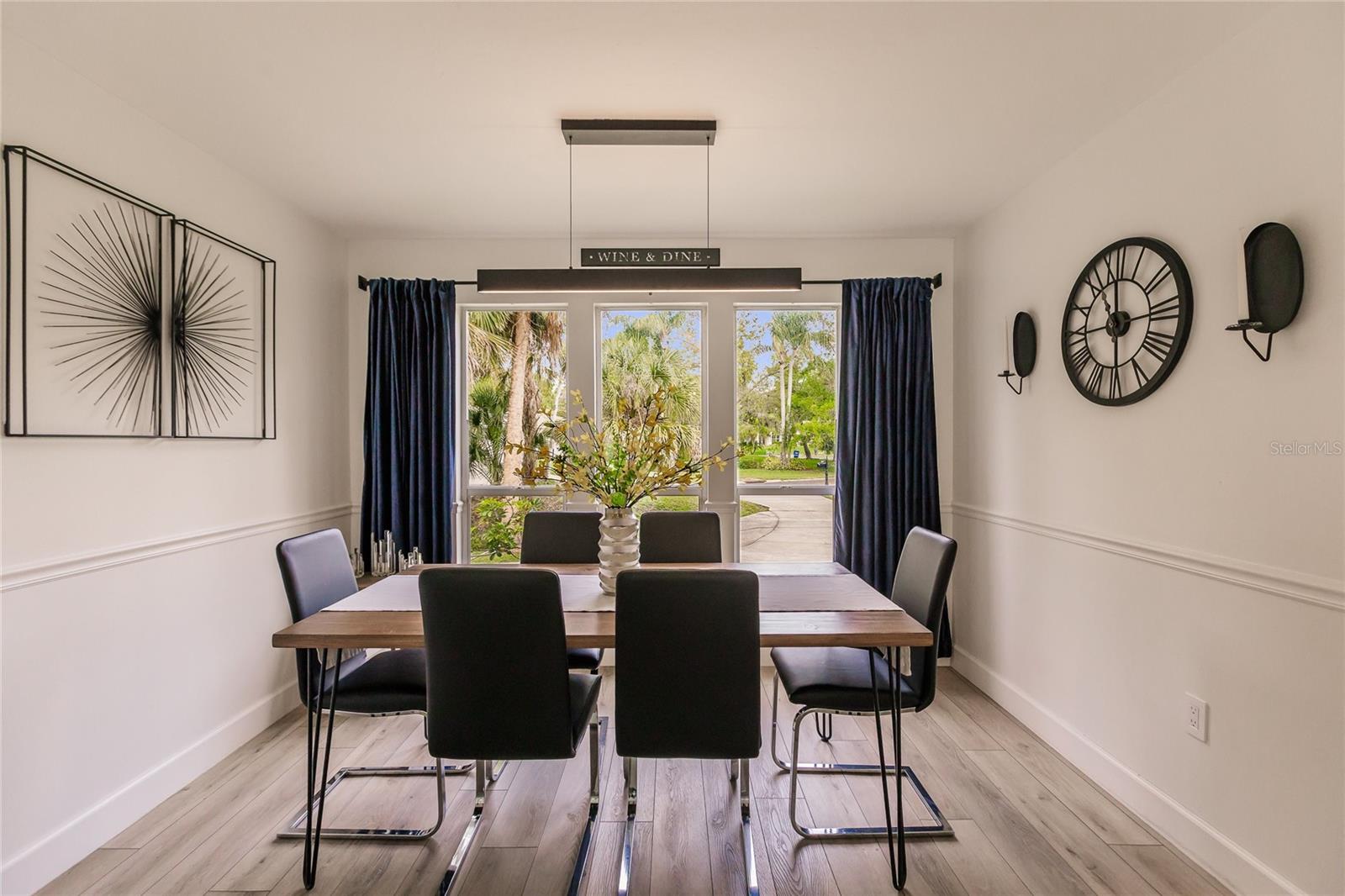 FIRETHORNE LAKES - Residential