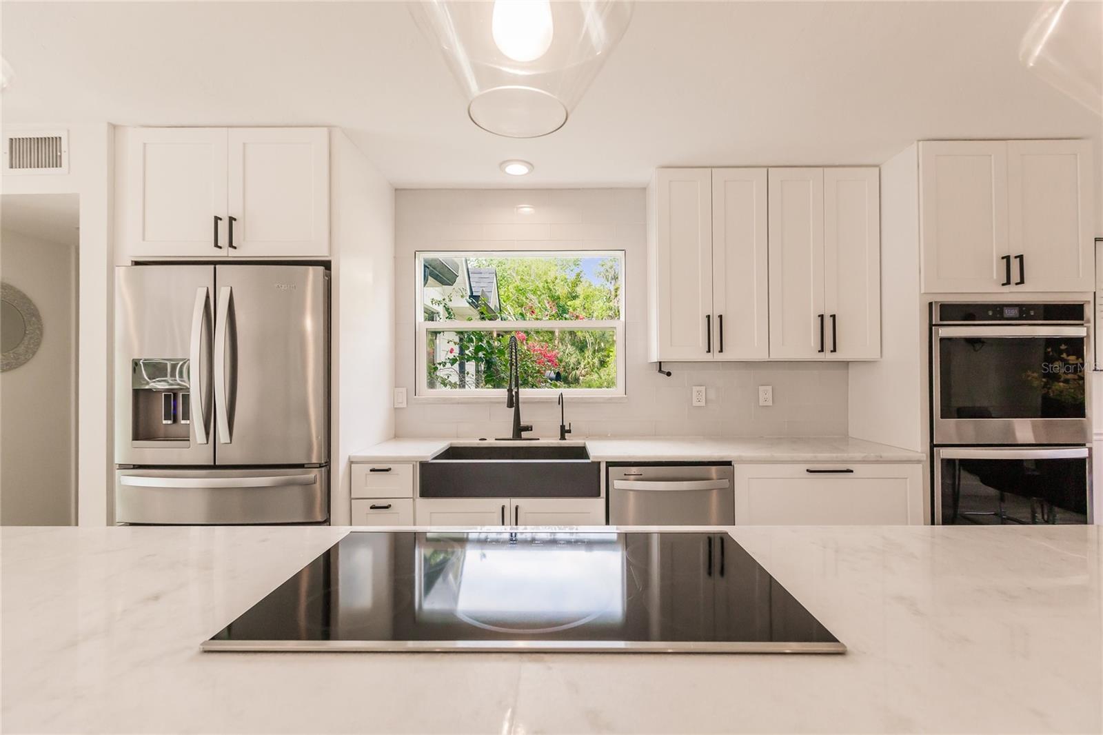 FIRETHORNE LAKES - Residential
