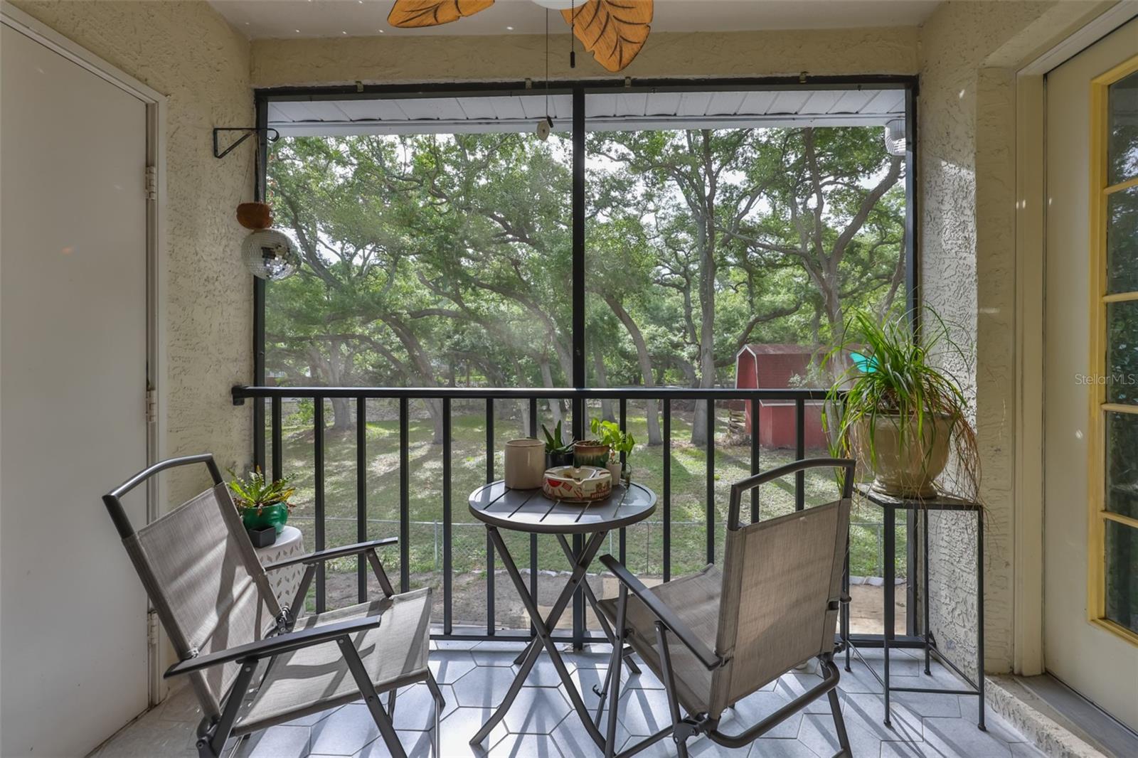 OAKS OF SEMINOLE CONDO - Residential