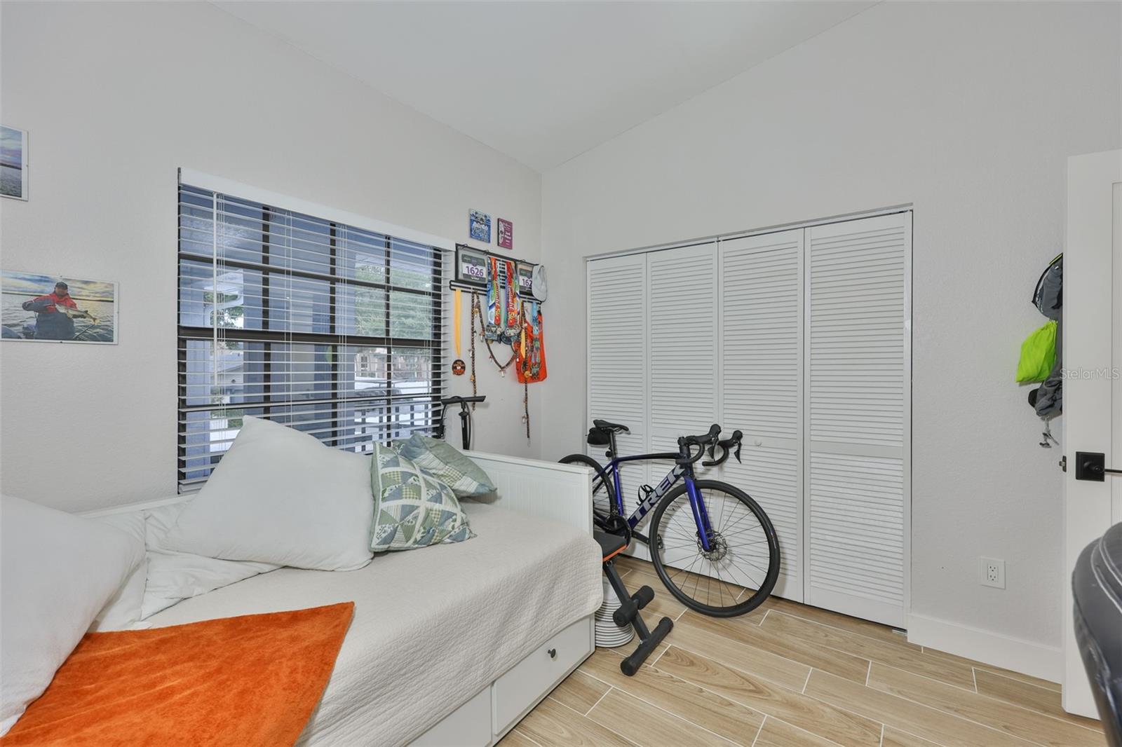 OAKS OF SEMINOLE CONDO - Residential