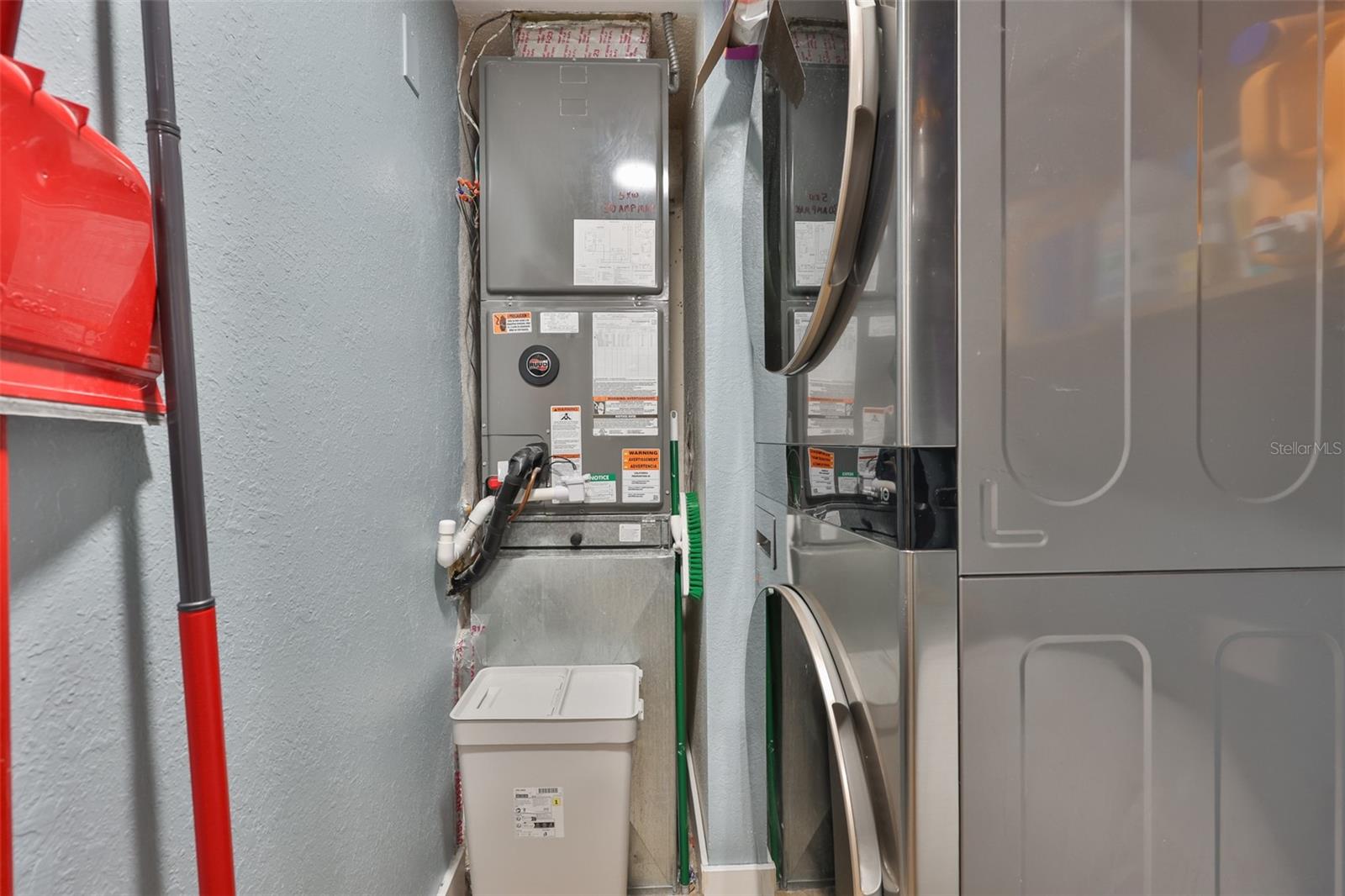 OAKS OF SEMINOLE CONDO - Residential
