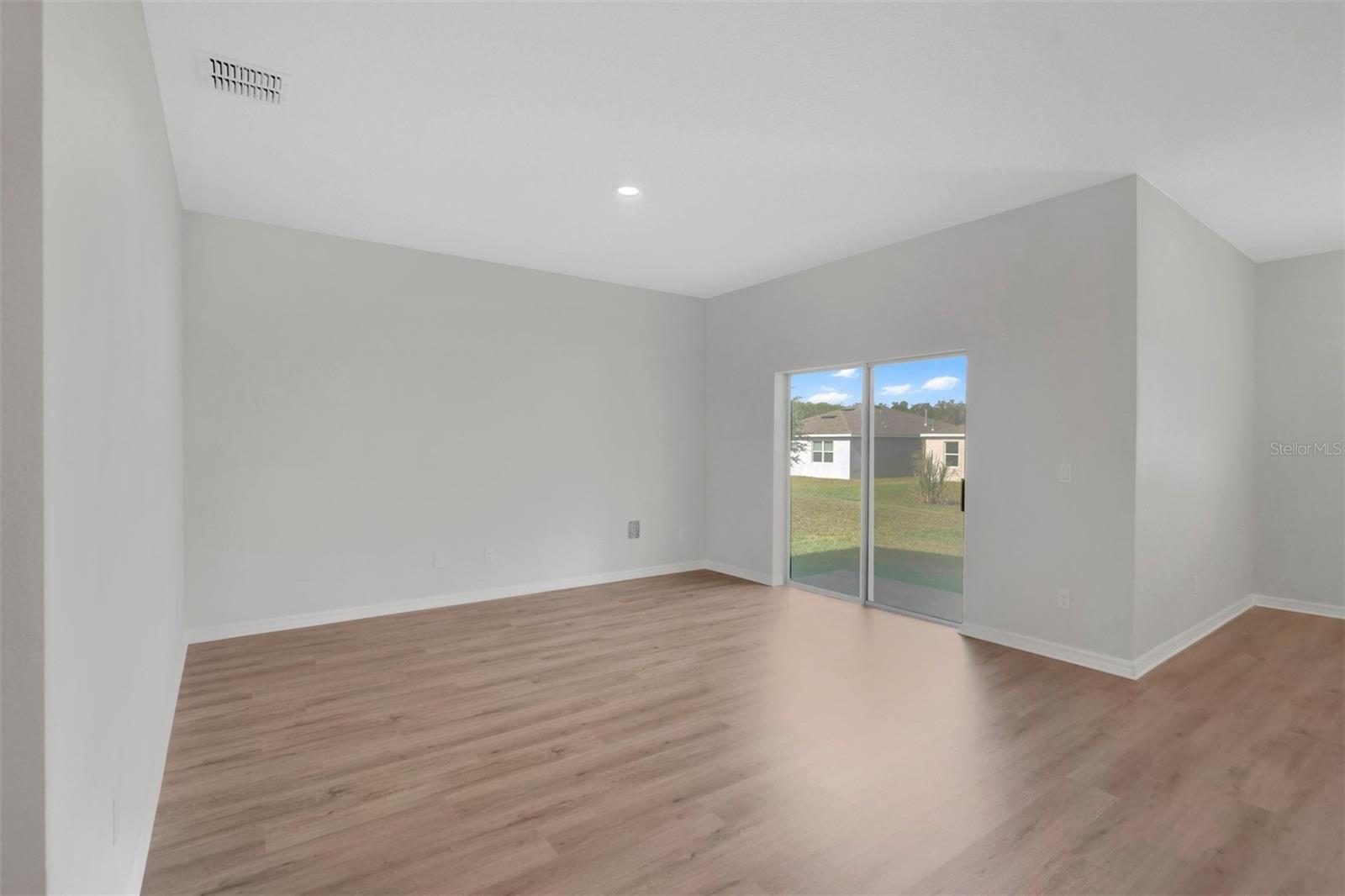 LAKE DENHAM ESTATES - Residential
