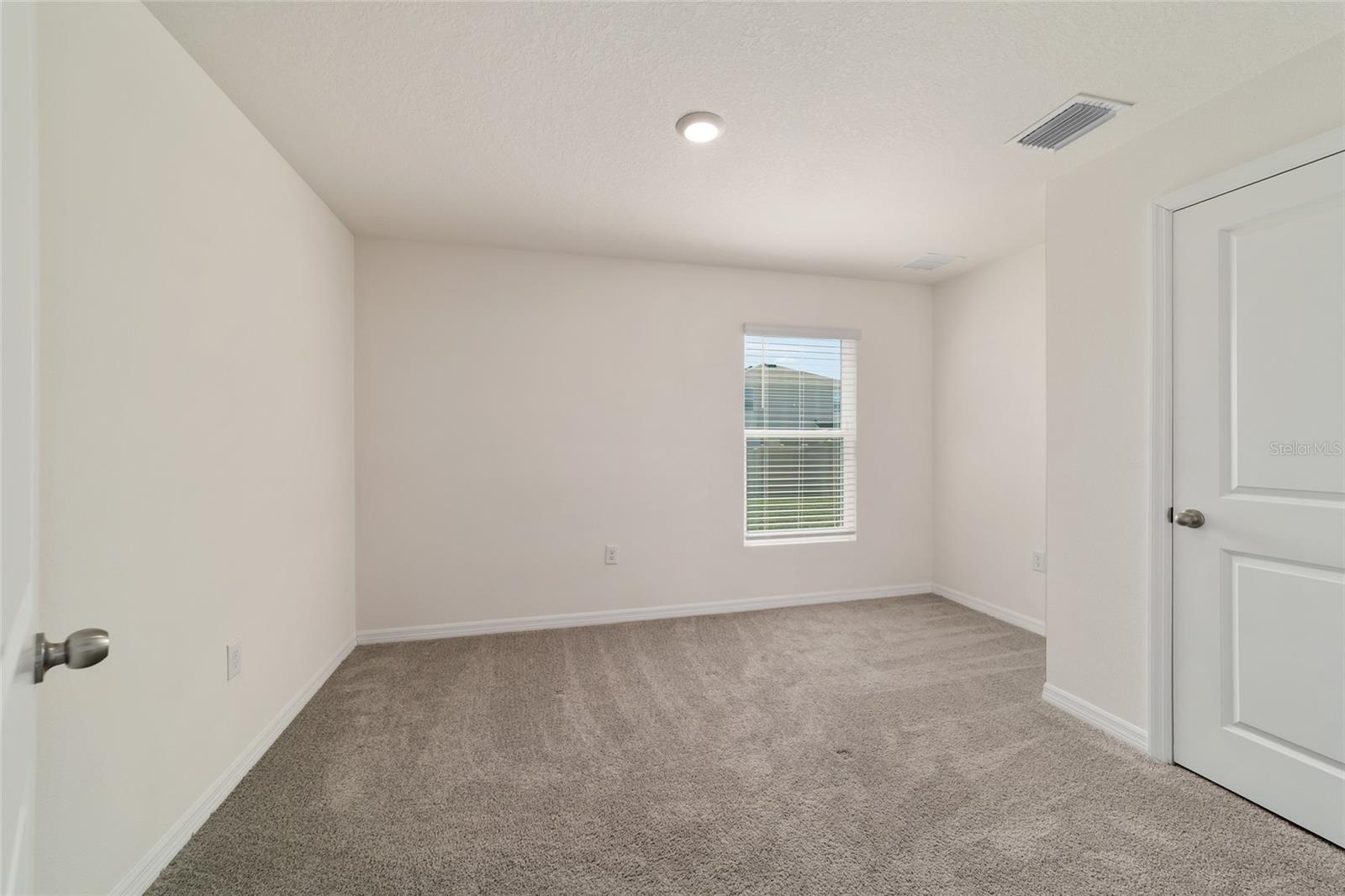 OCALA CROSSINGS SOUTH - Residential Lease