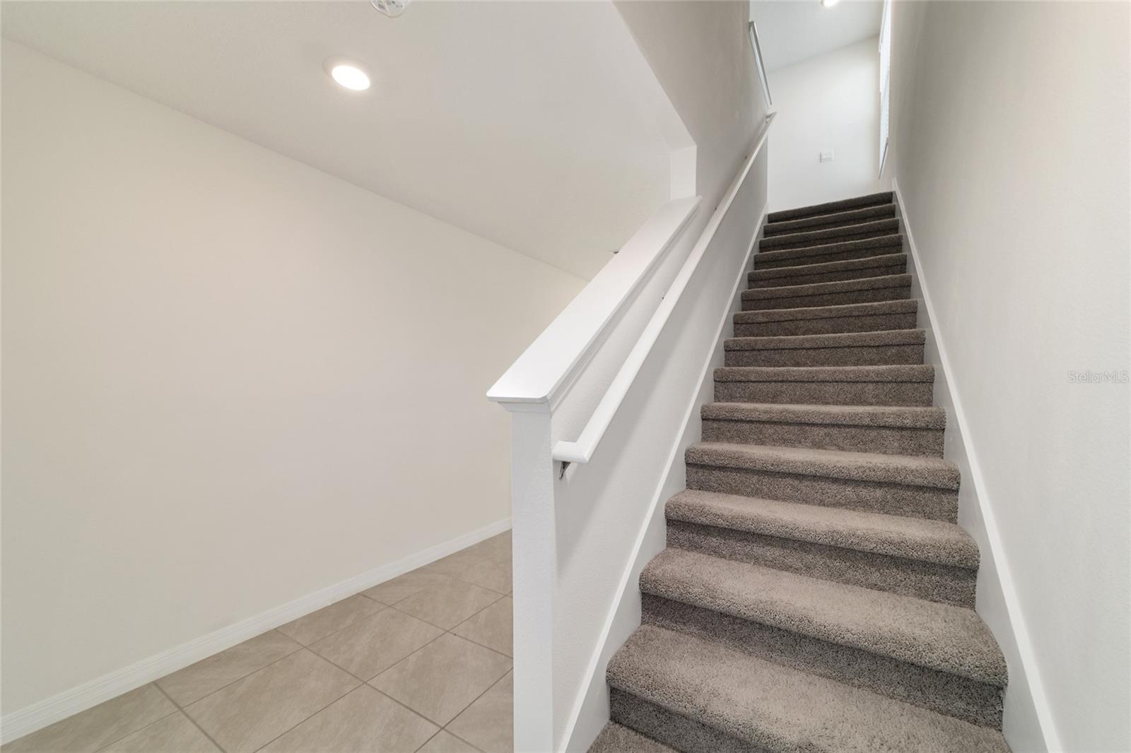 OCALA CROSSINGS SOUTH - Residential Lease