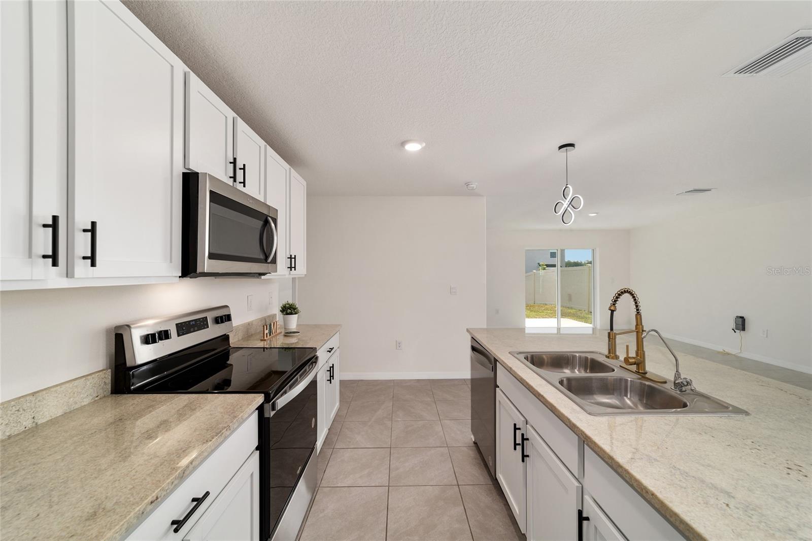 OCALA CROSSINGS SOUTH - Residential Lease