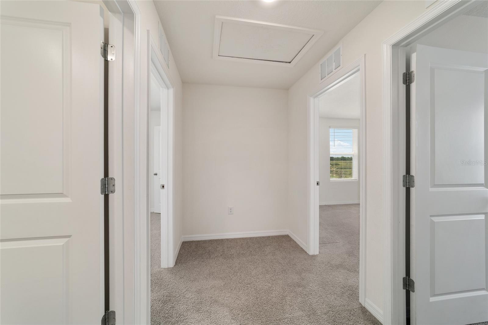 OCALA CROSSINGS SOUTH - Residential Lease