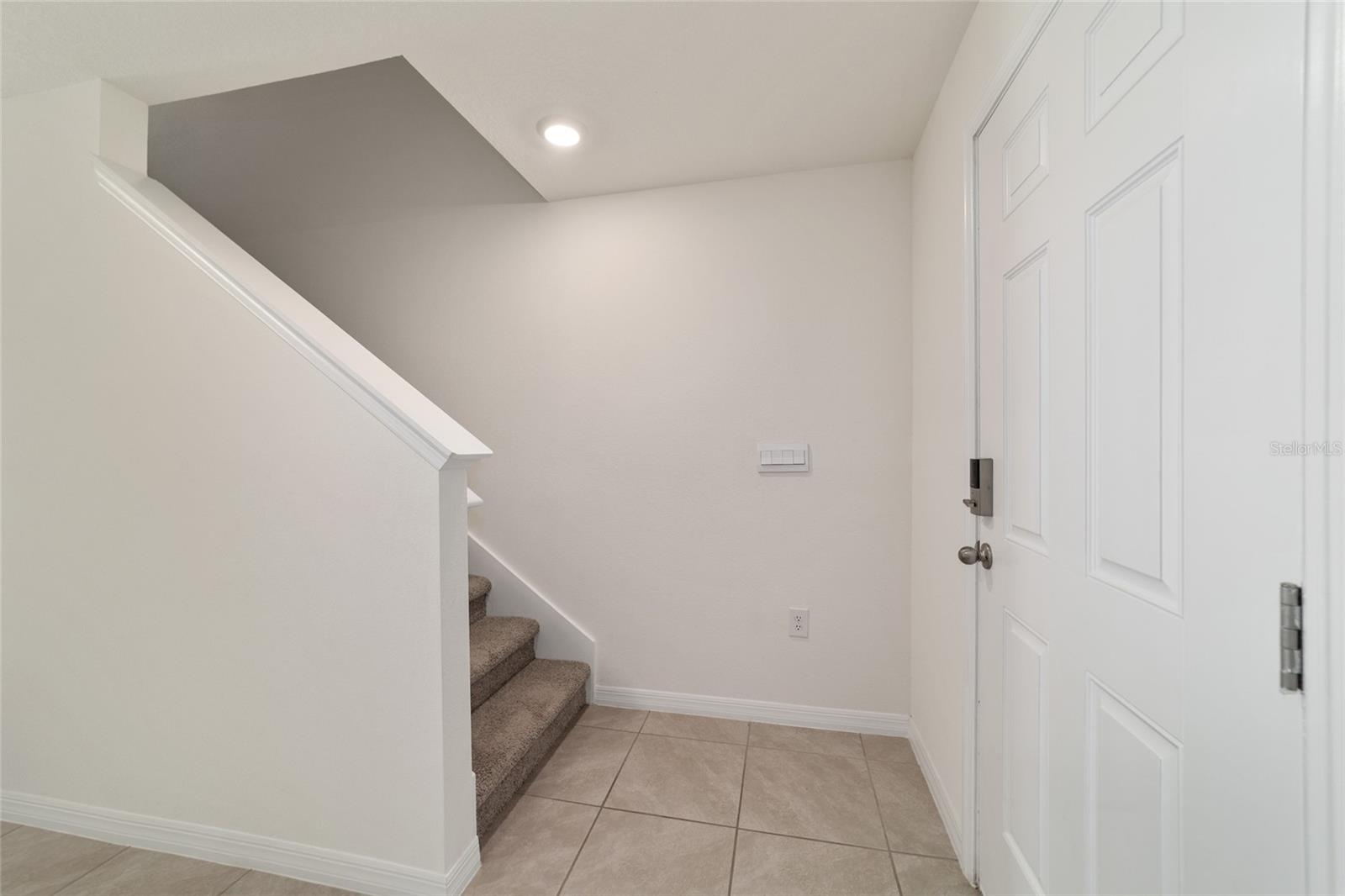 OCALA CROSSINGS SOUTH - Residential Lease