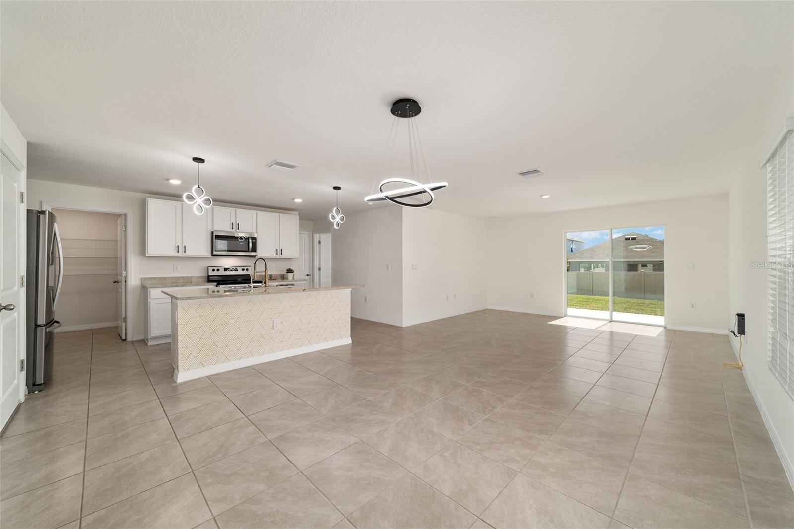 OCALA CROSSINGS SOUTH - Residential Lease