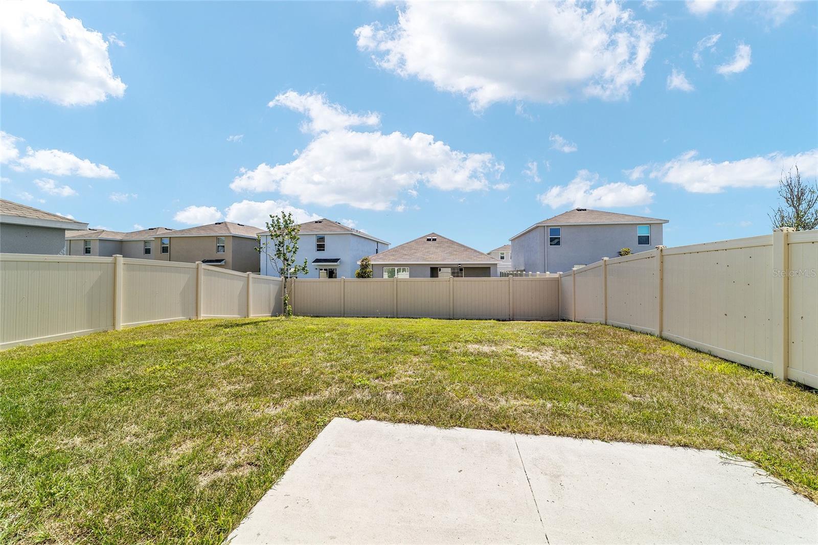 OCALA CROSSINGS SOUTH - Residential Lease