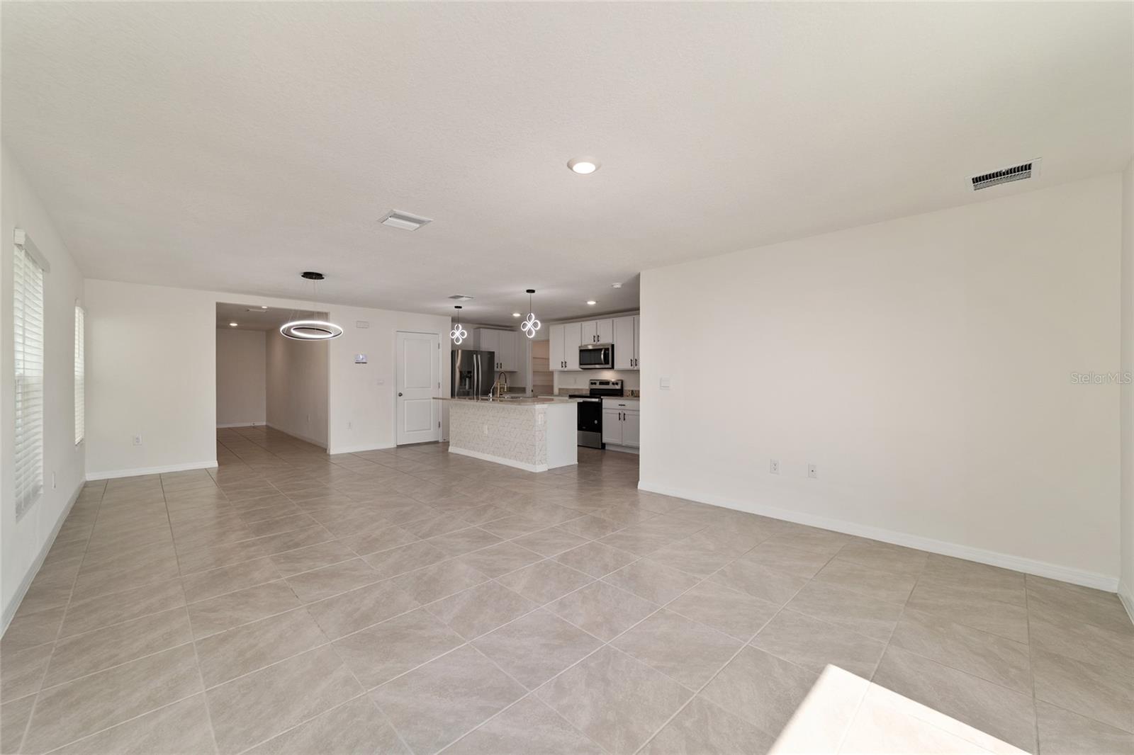 OCALA CROSSINGS SOUTH - Residential Lease