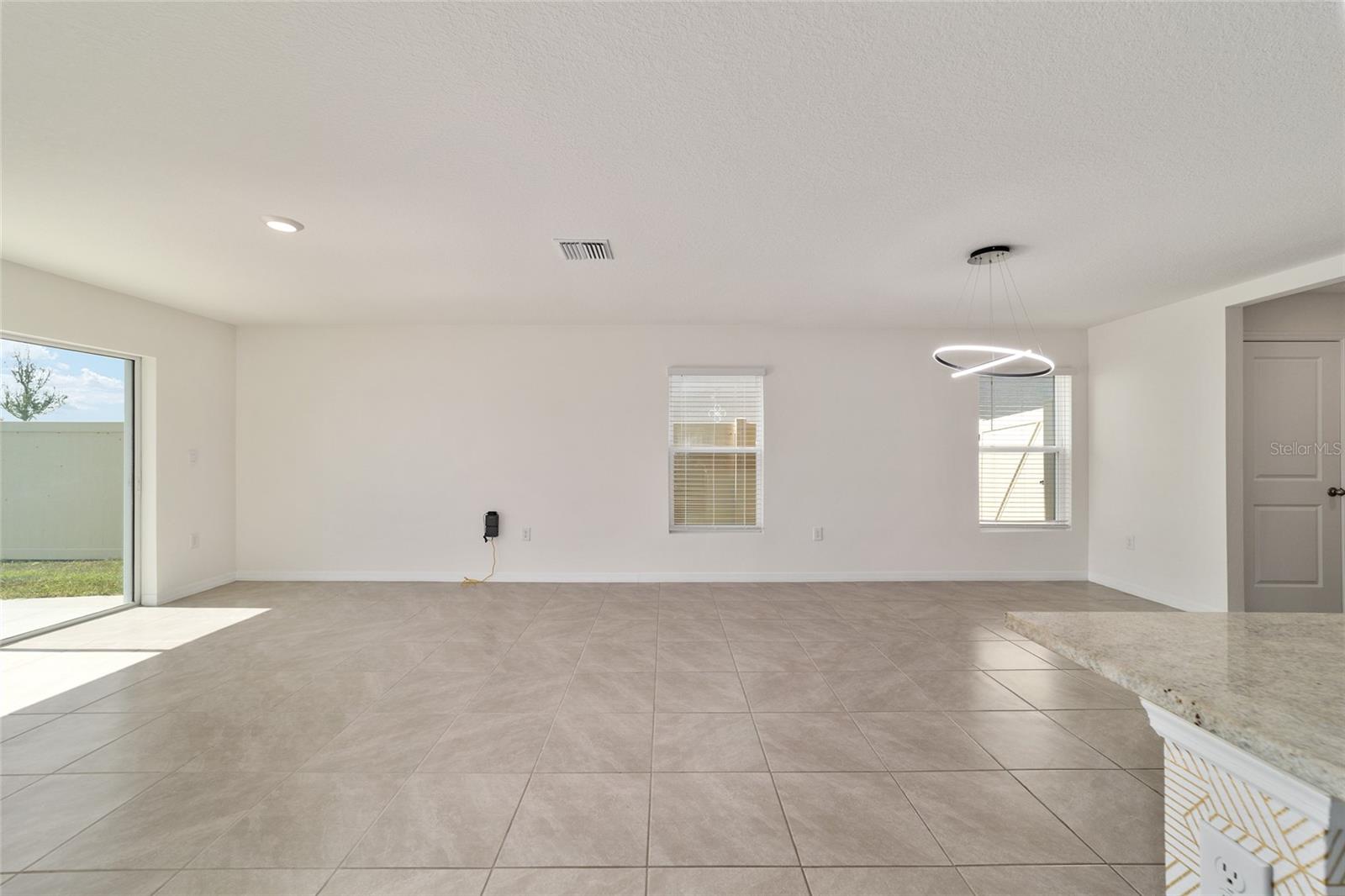 OCALA CROSSINGS SOUTH - Residential Lease