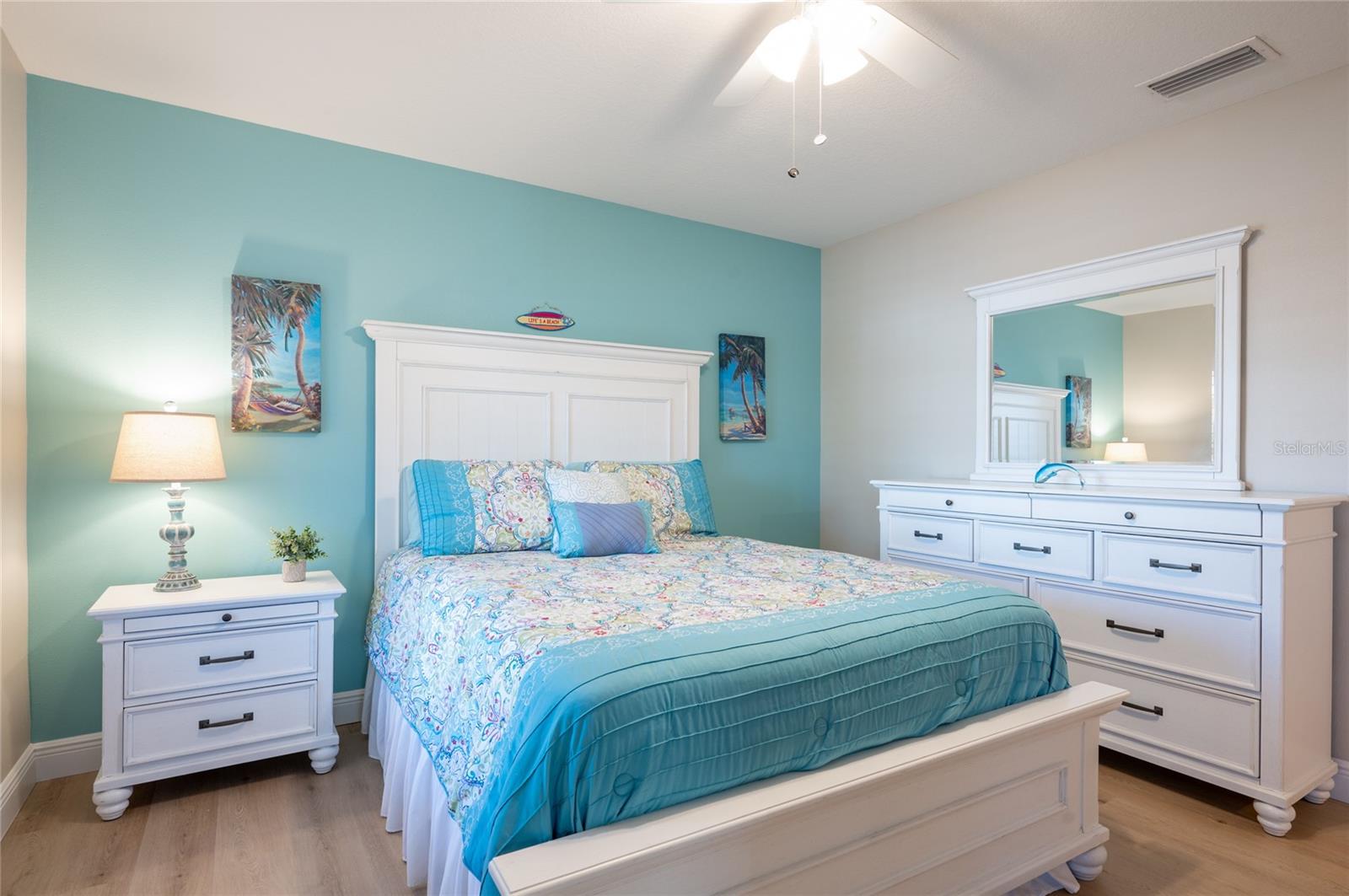 BAY PALMS - Residential