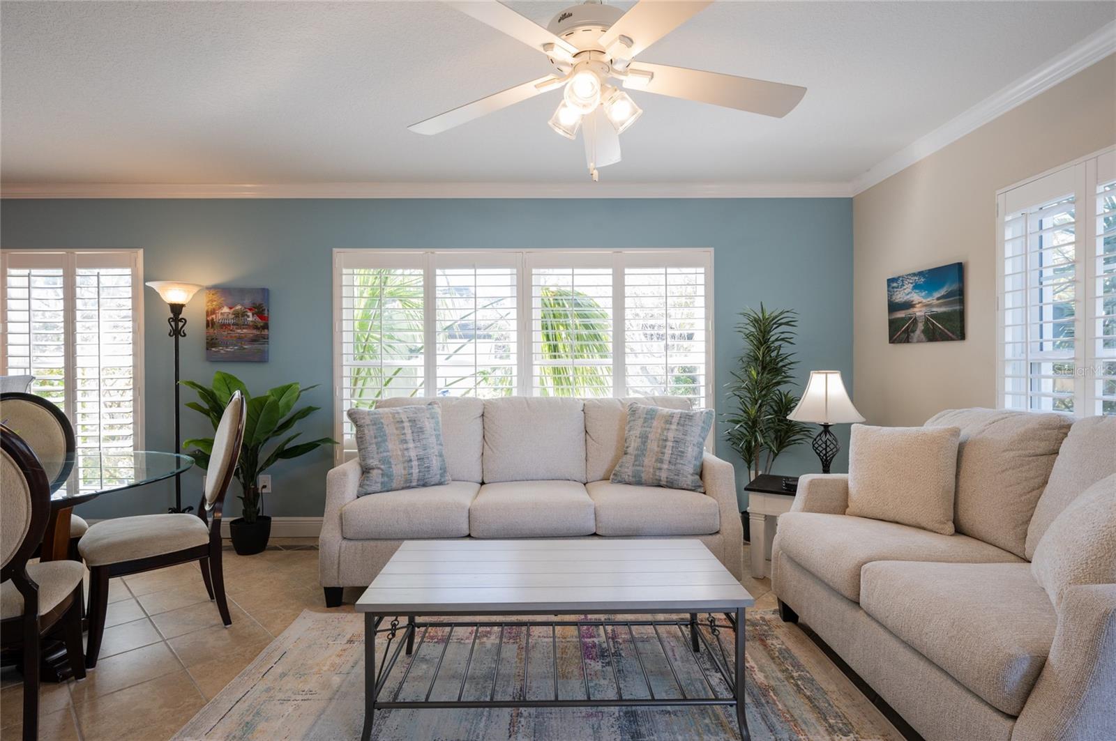 BAY PALMS - Residential