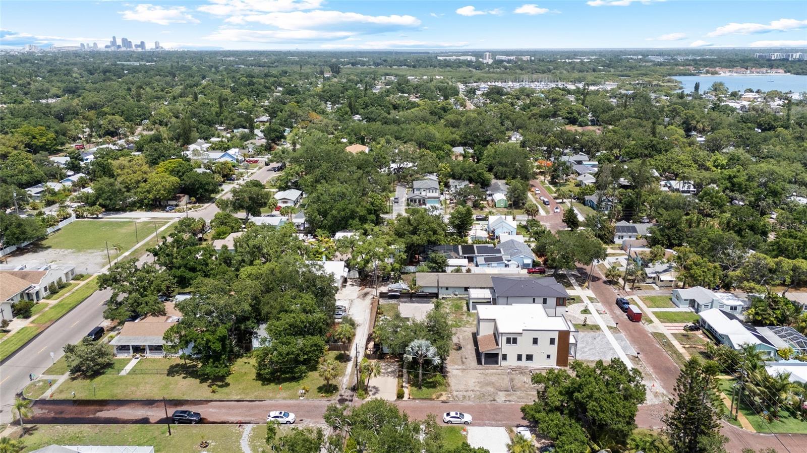 VETERAN CITY - Residential
