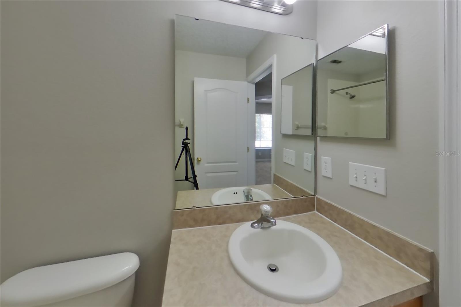 STONE CRK A-1 & A-2 - Residential Lease