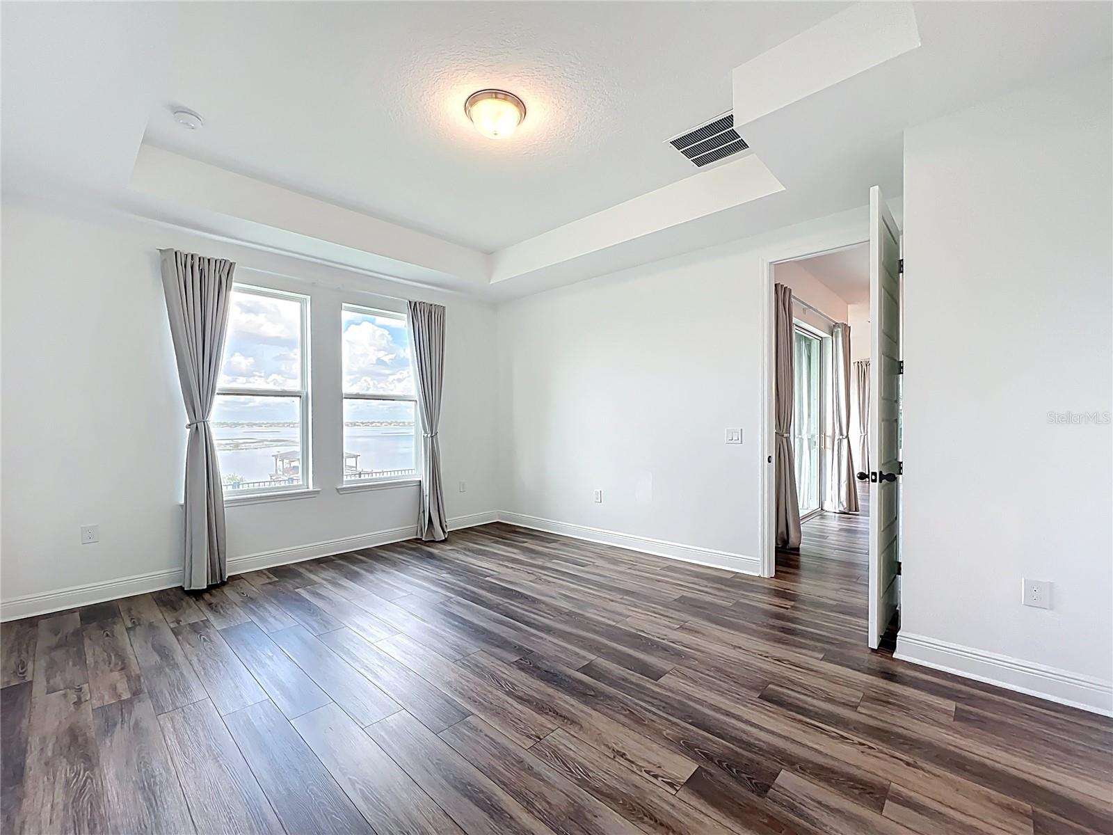 SAND LAKE SOUND - Residential