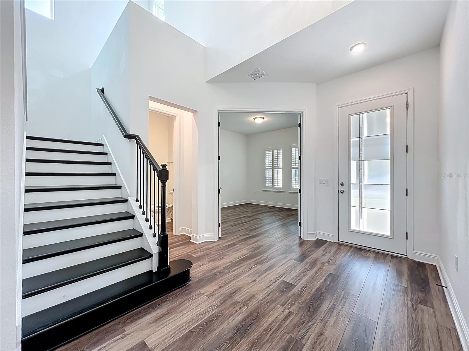 SAND LAKE SOUND - Residential
