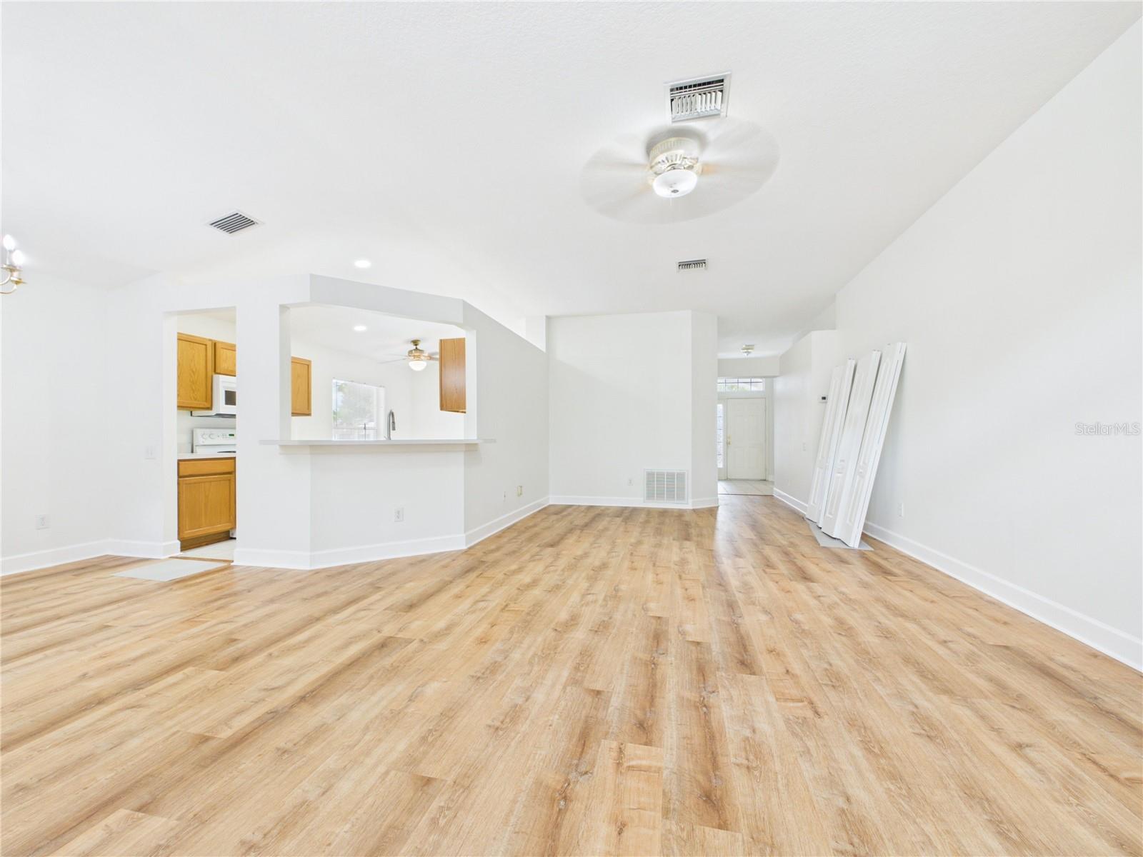 SOUTH POINTE PH 6 - Residential Lease