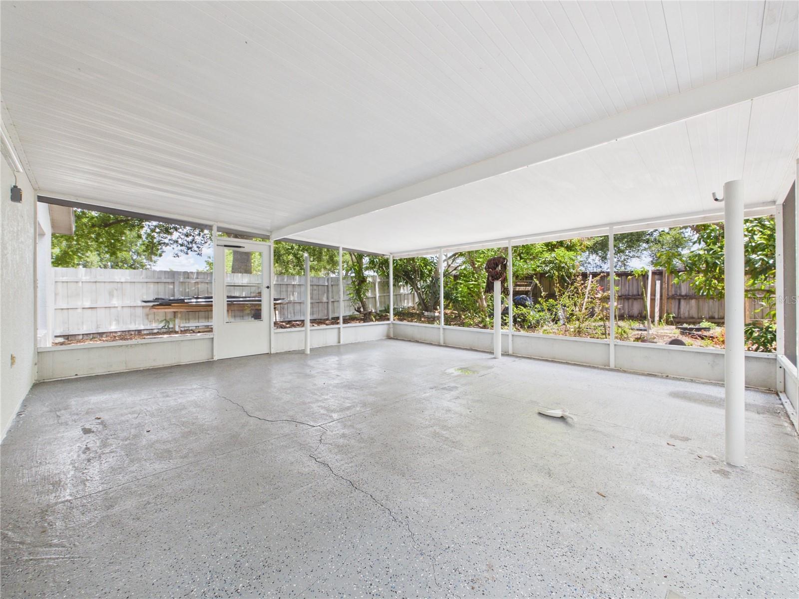 SOUTH POINTE PH 6 - Residential Lease