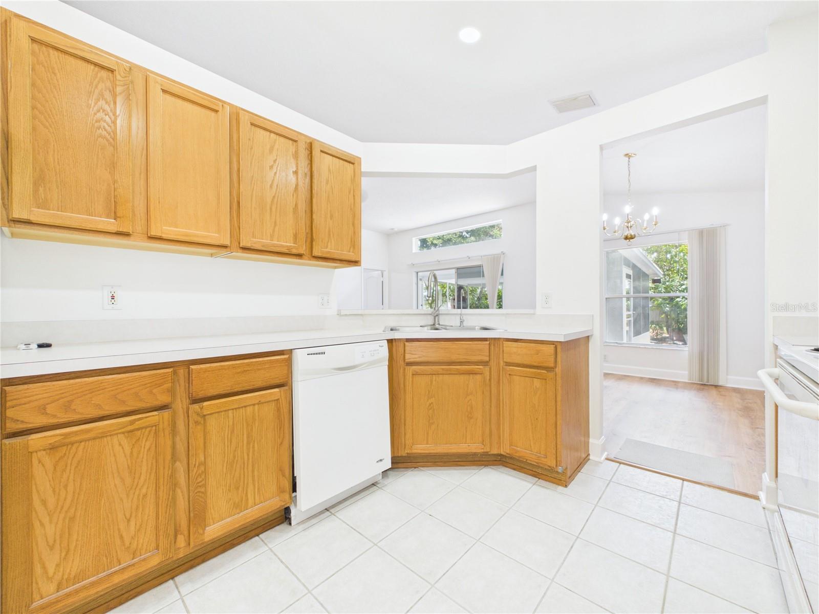 SOUTH POINTE PH 6 - Residential Lease