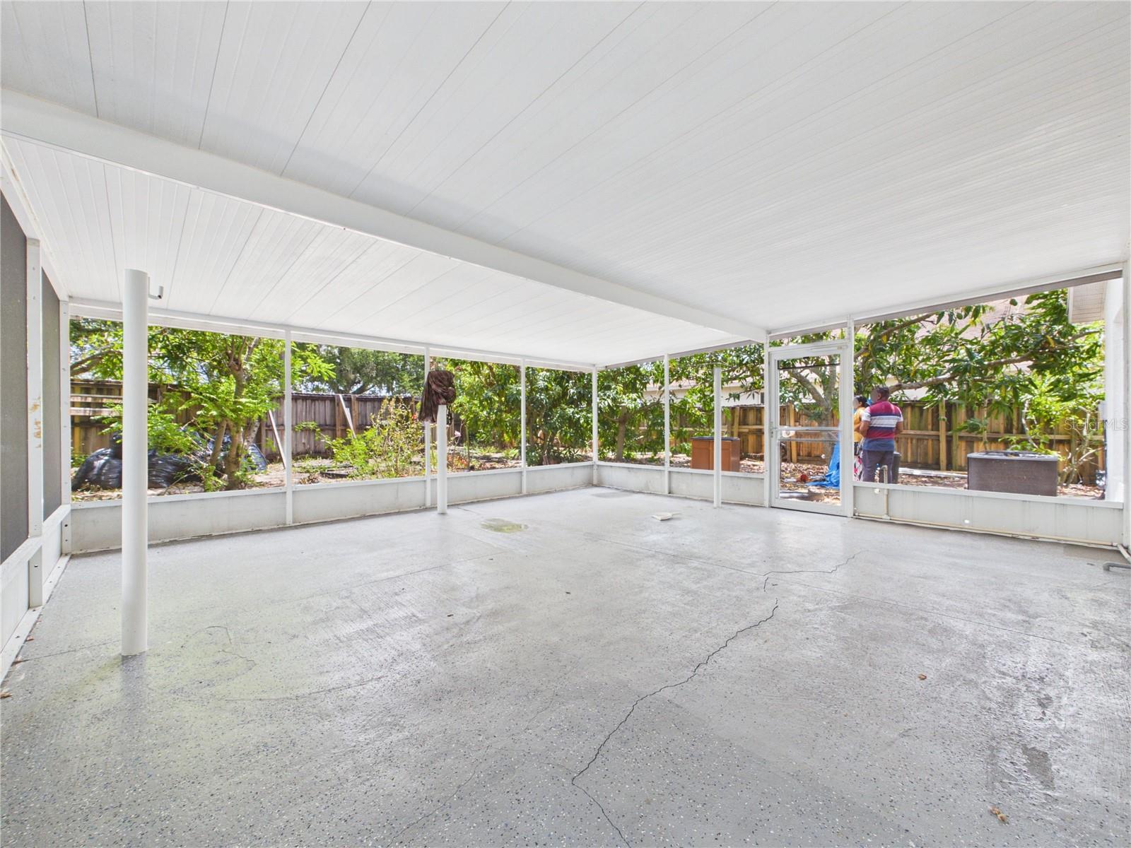 SOUTH POINTE PH 6 - Residential Lease