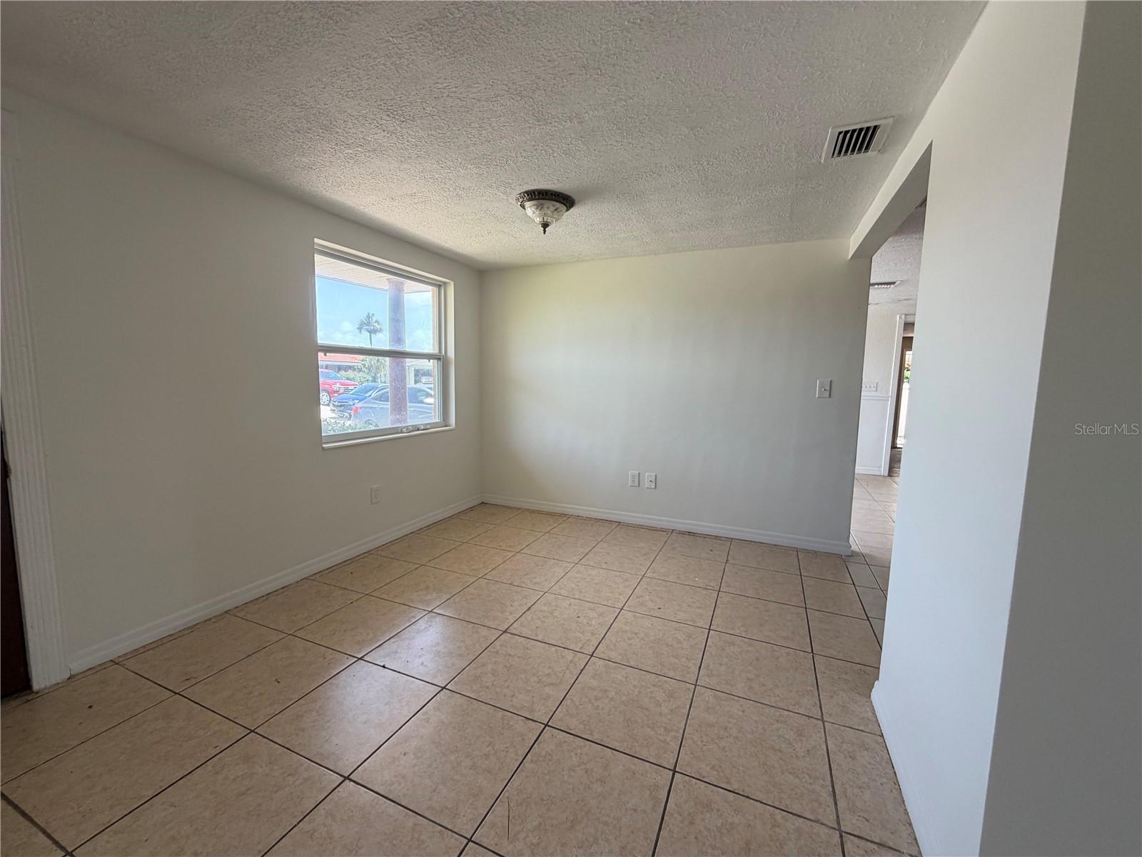 ALOHA GARDENS - Residential