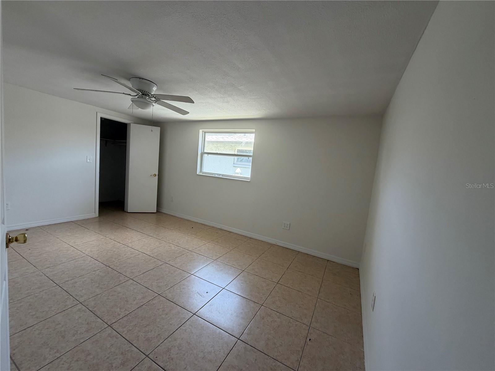 ALOHA GARDENS - Residential