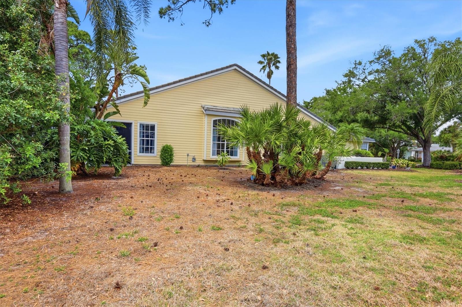 UNIVERSITY PARK COUNTRY CLUB - Residential