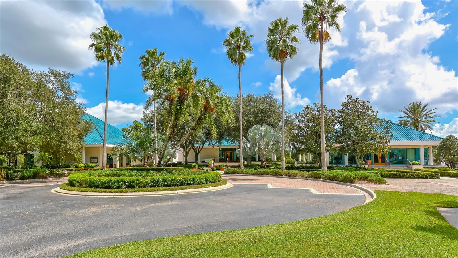 UNIVERSITY PARK COUNTRY CLUB - Residential