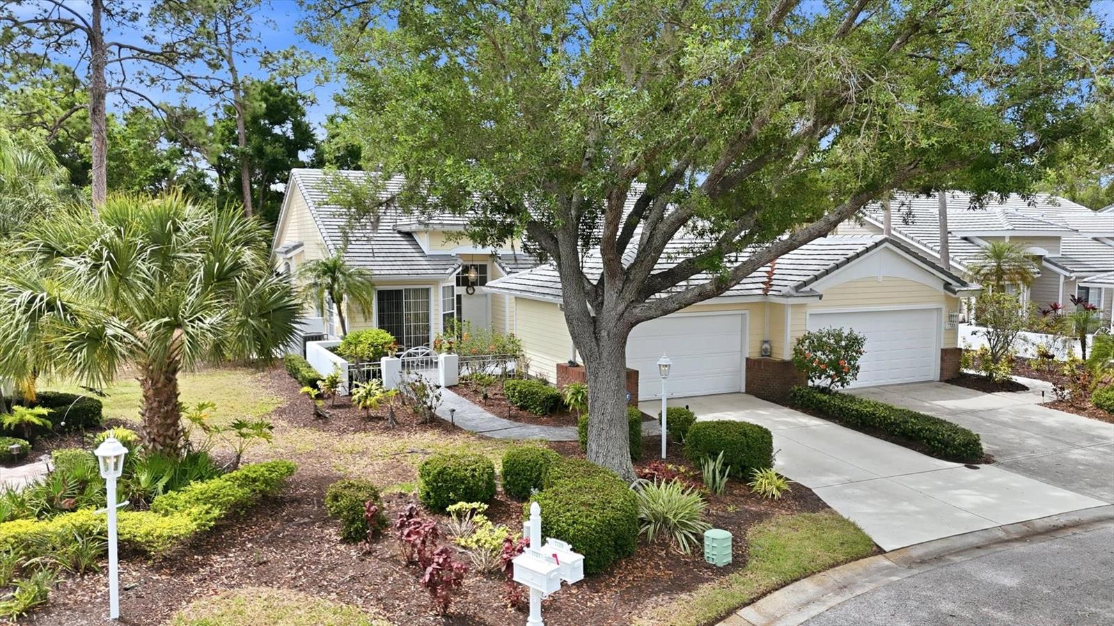 UNIVERSITY PARK COUNTRY CLUB - Residential