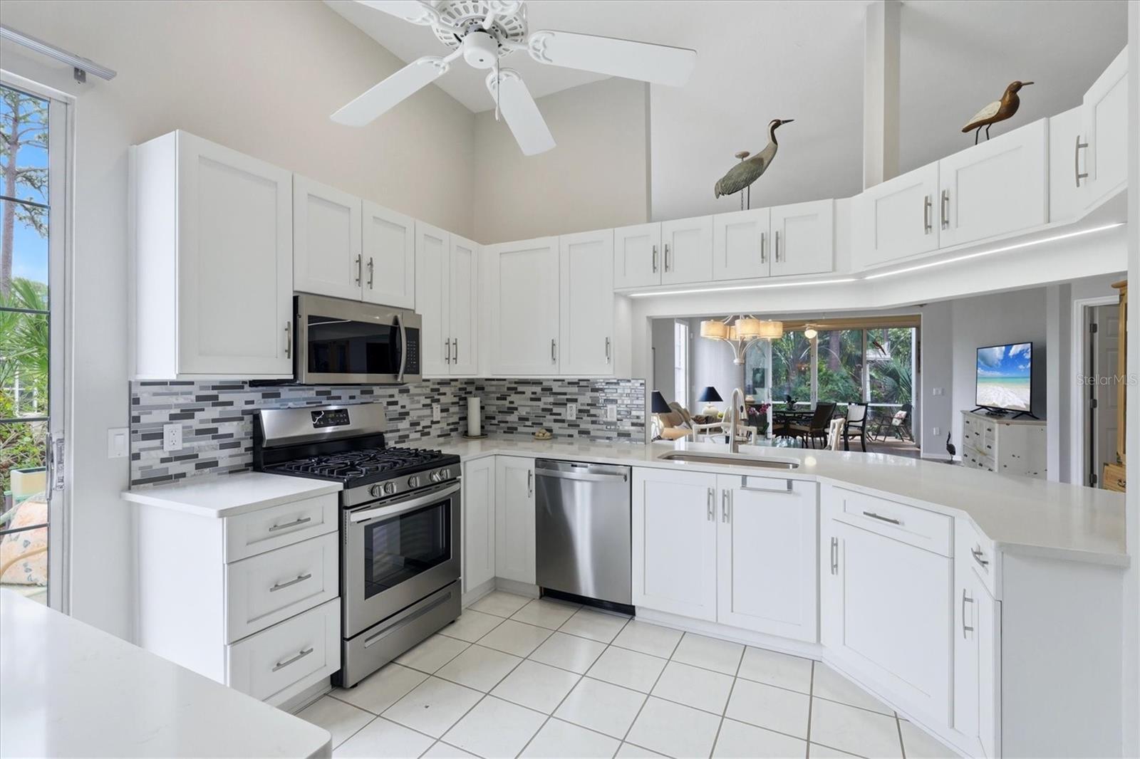 UNIVERSITY PARK COUNTRY CLUB - Residential