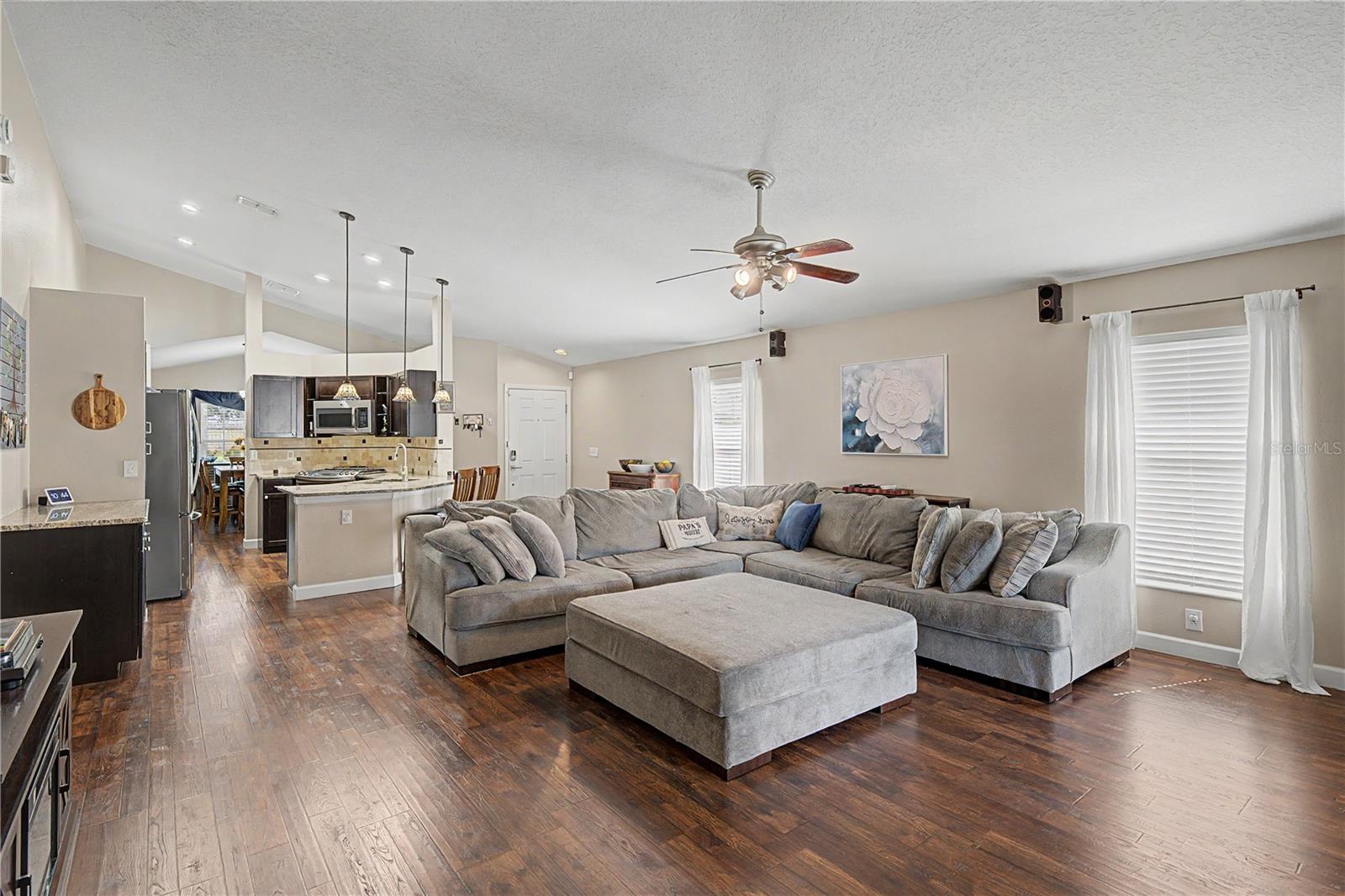 OAK GROVE PH 03 - Residential