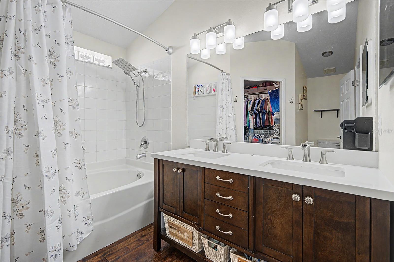 OAK GROVE PH 03 - Residential