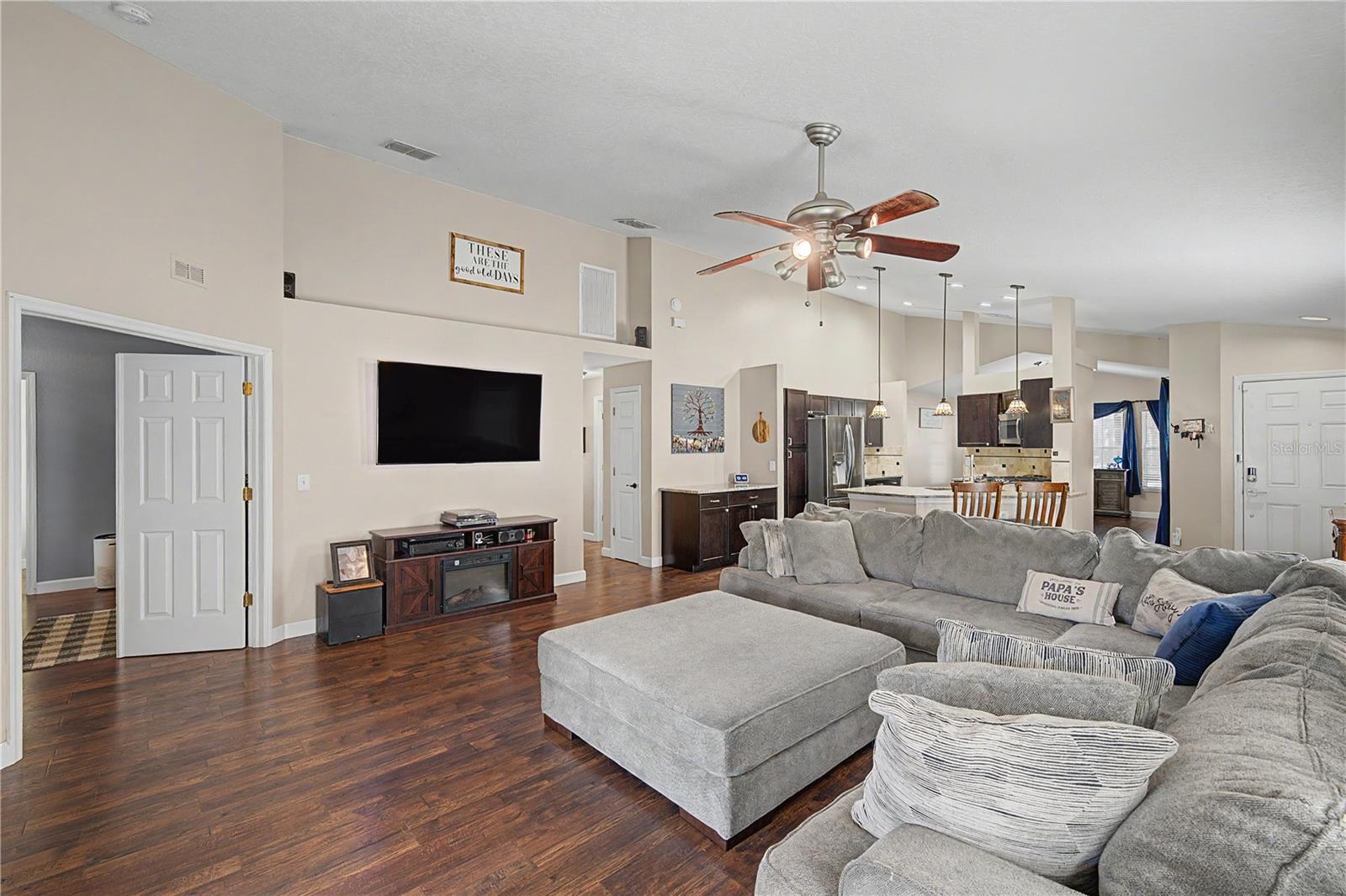 OAK GROVE PH 03 - Residential