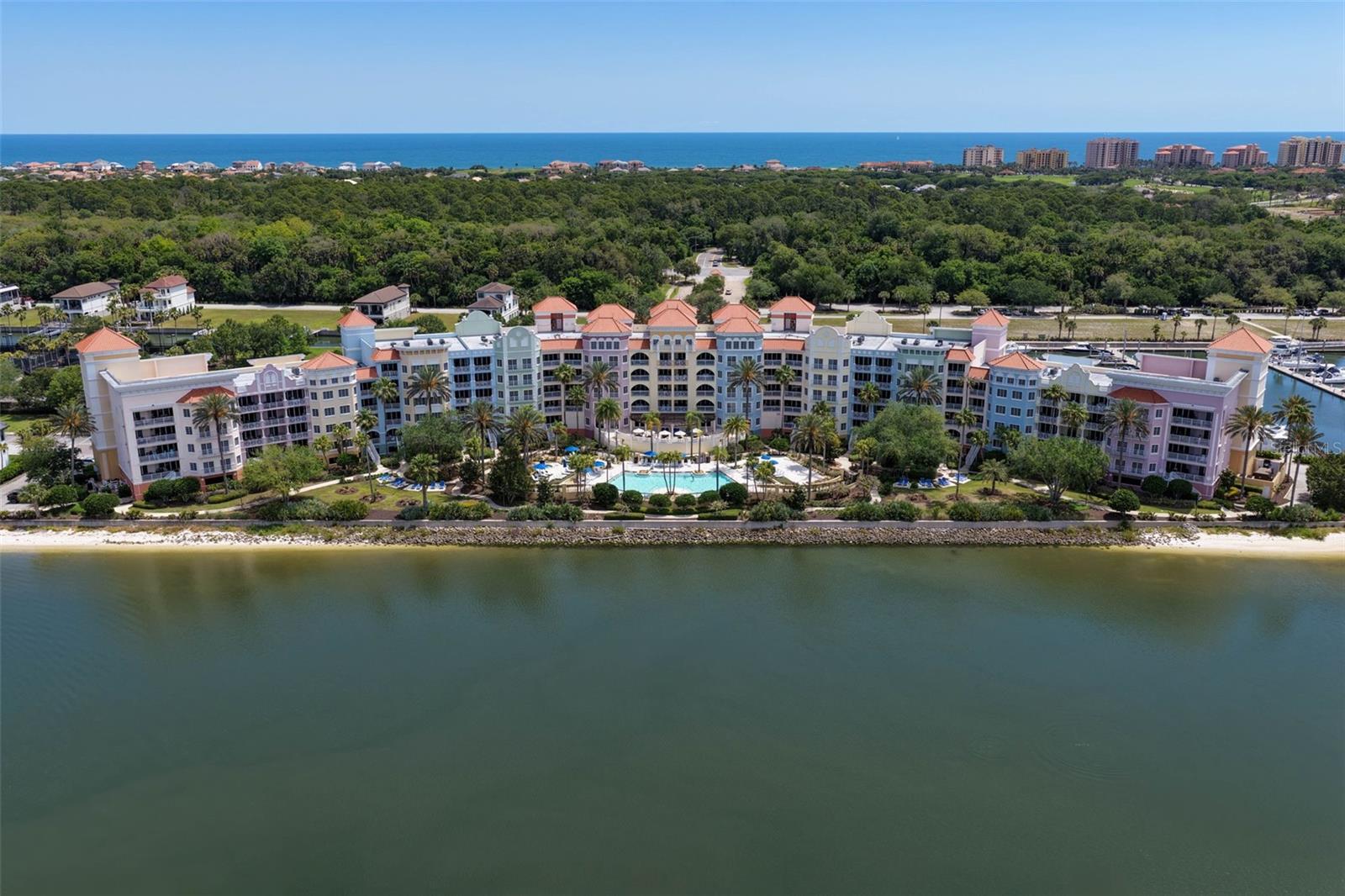 YACHT HARBOR - Land