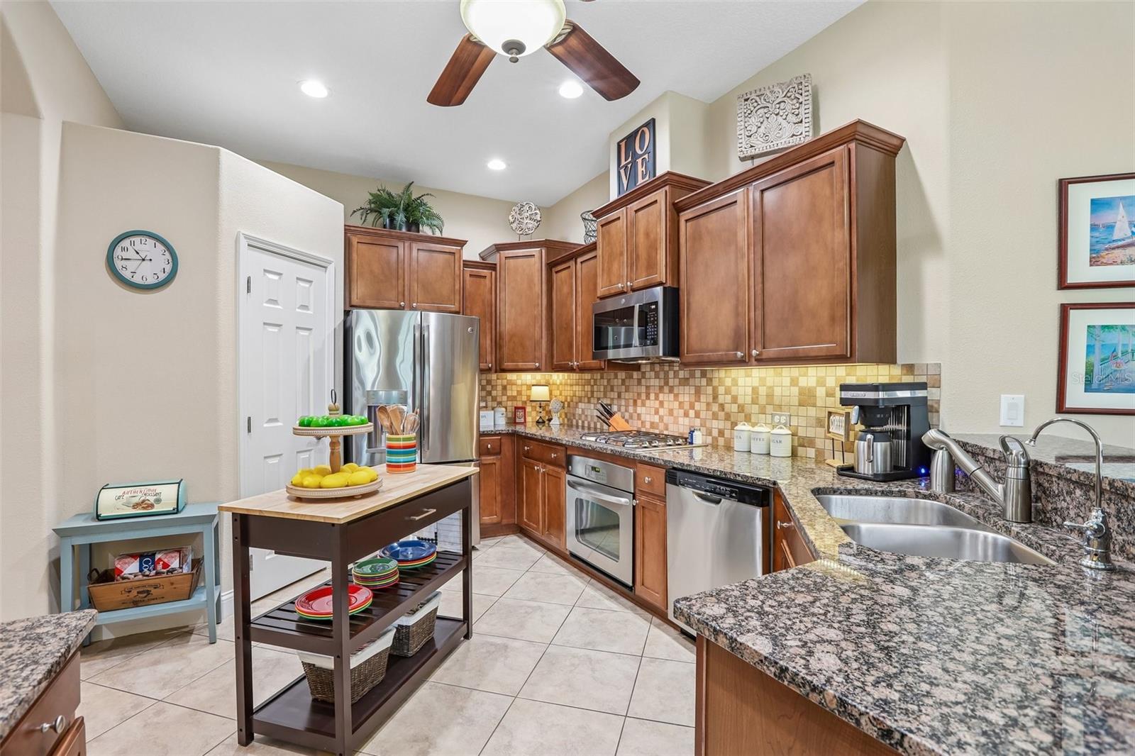 DEVONWOOD RESIDENTIAL - Residential
