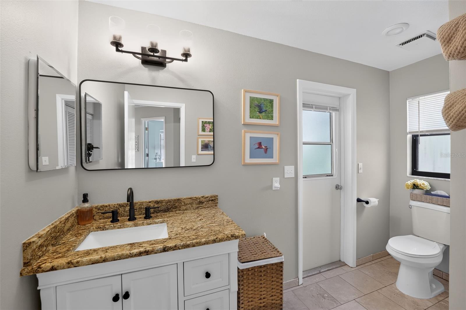 COUNTRY PLACE - Residential