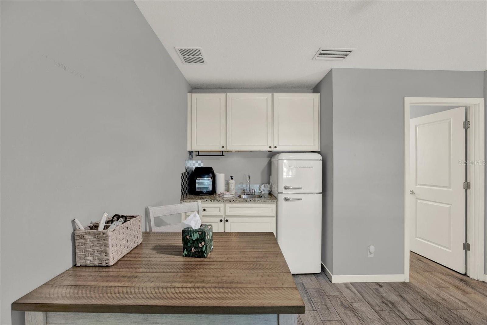 LAS LOMAS DE SARASOTA - Residential