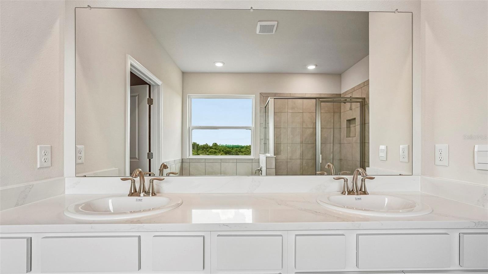 STAR FARMS - Residential