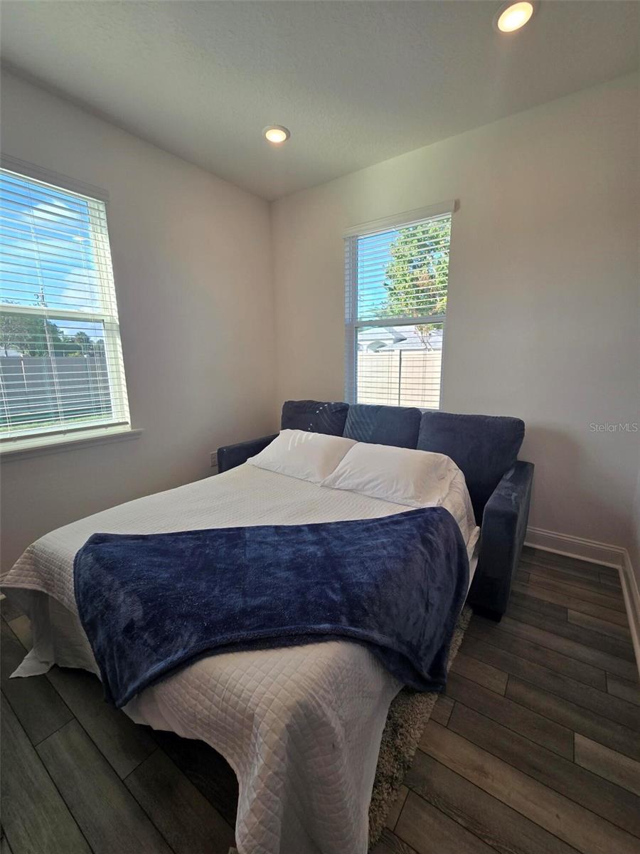 SOUTHWEST QUADRANT PH 01-04 - Residential