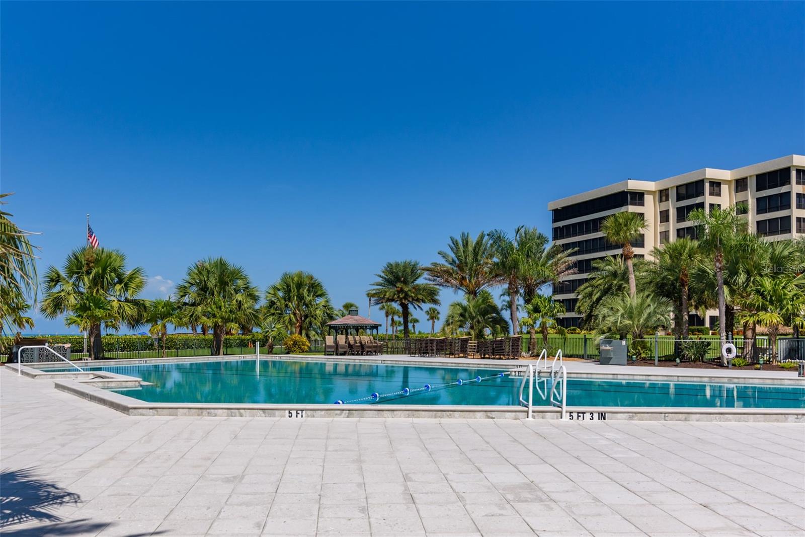 GULF & BAY CLUB PH 2 - Residential