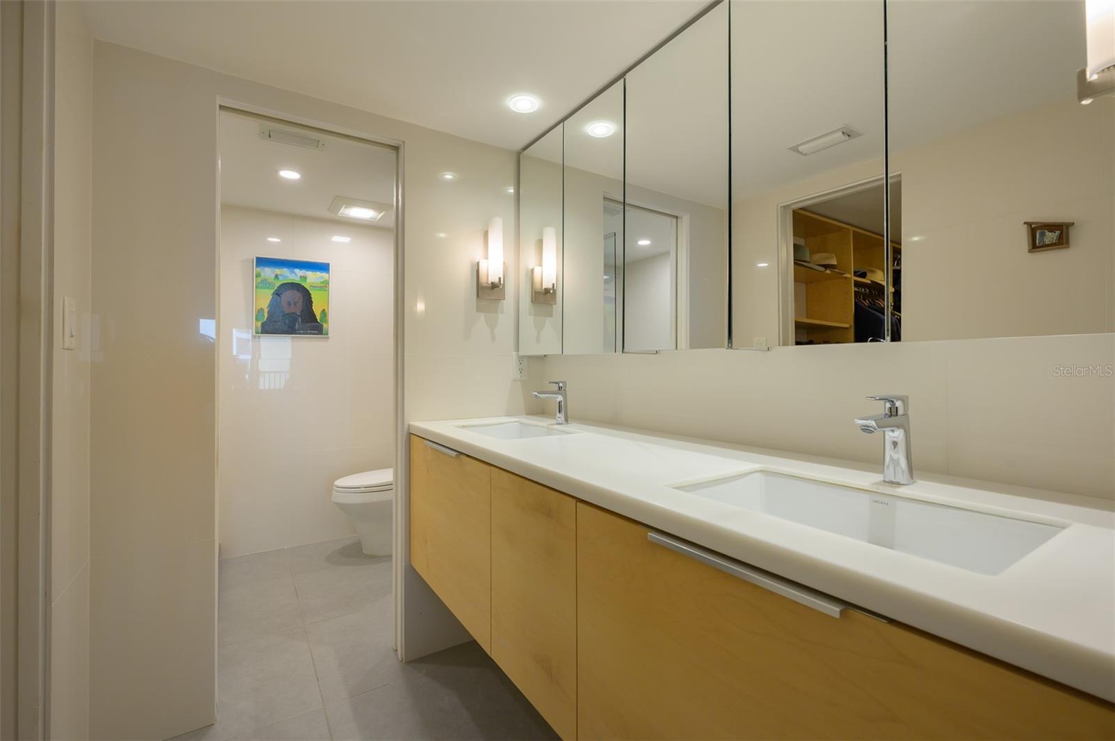 GULF & BAY CLUB PH 2 - Residential