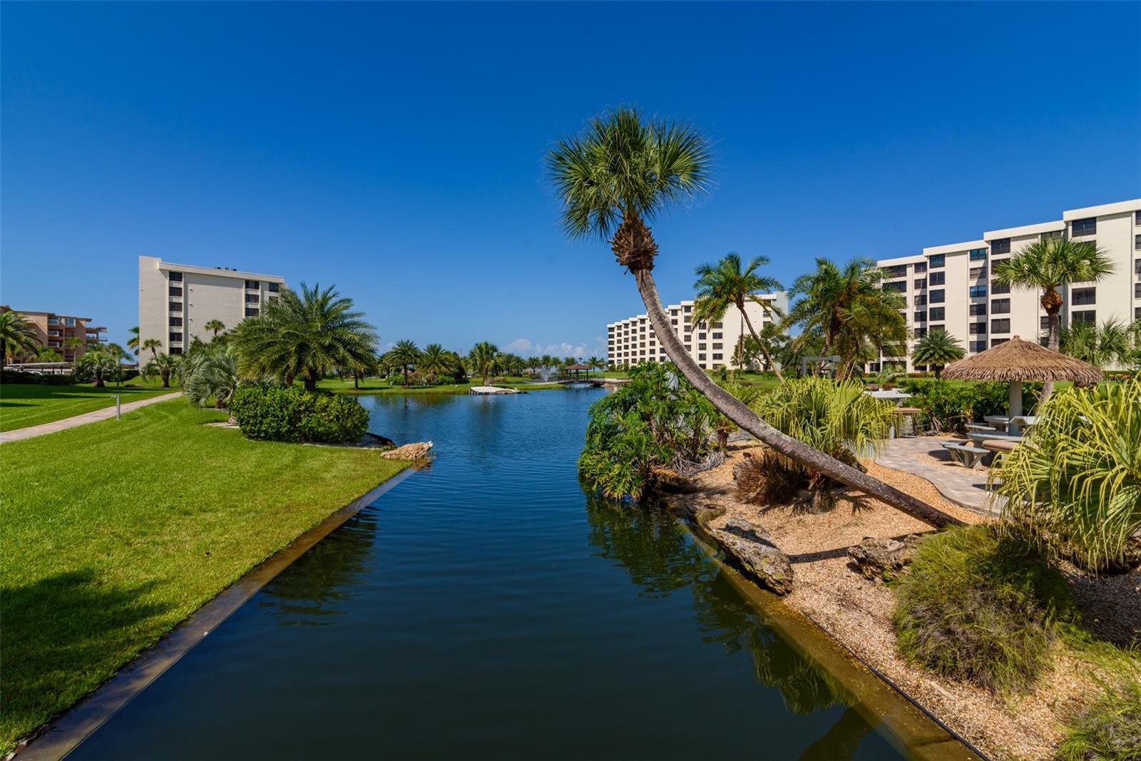 GULF & BAY CLUB PH 2 - Residential