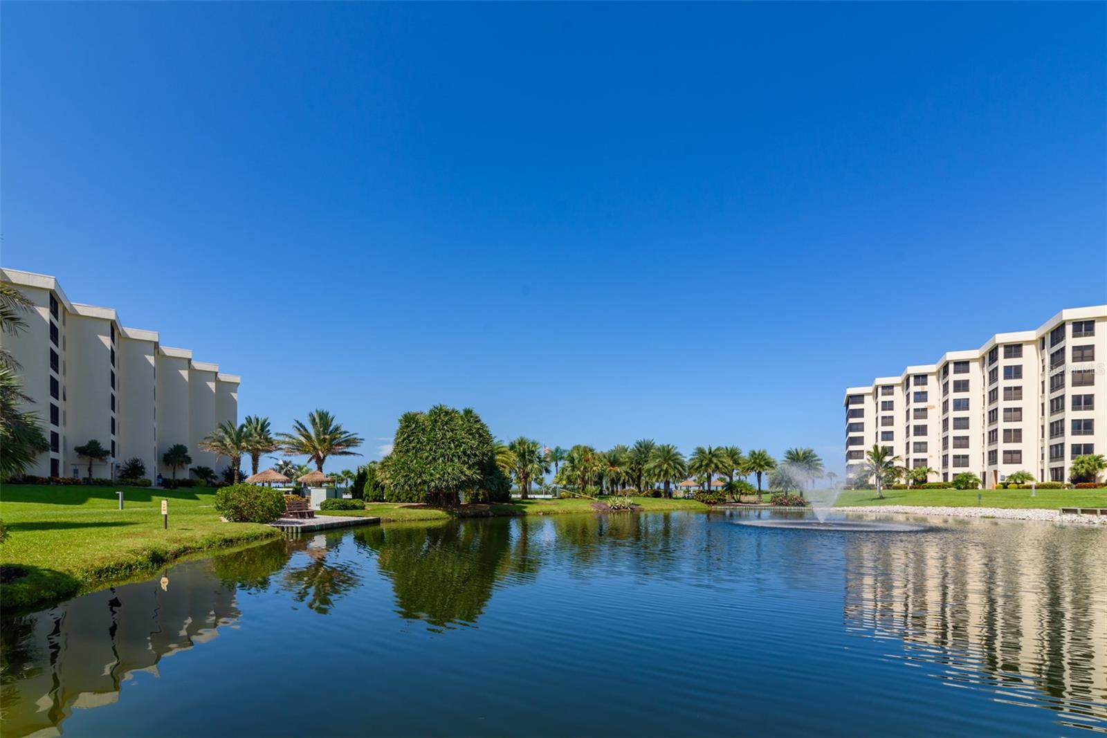 GULF & BAY CLUB PH 2 - Residential