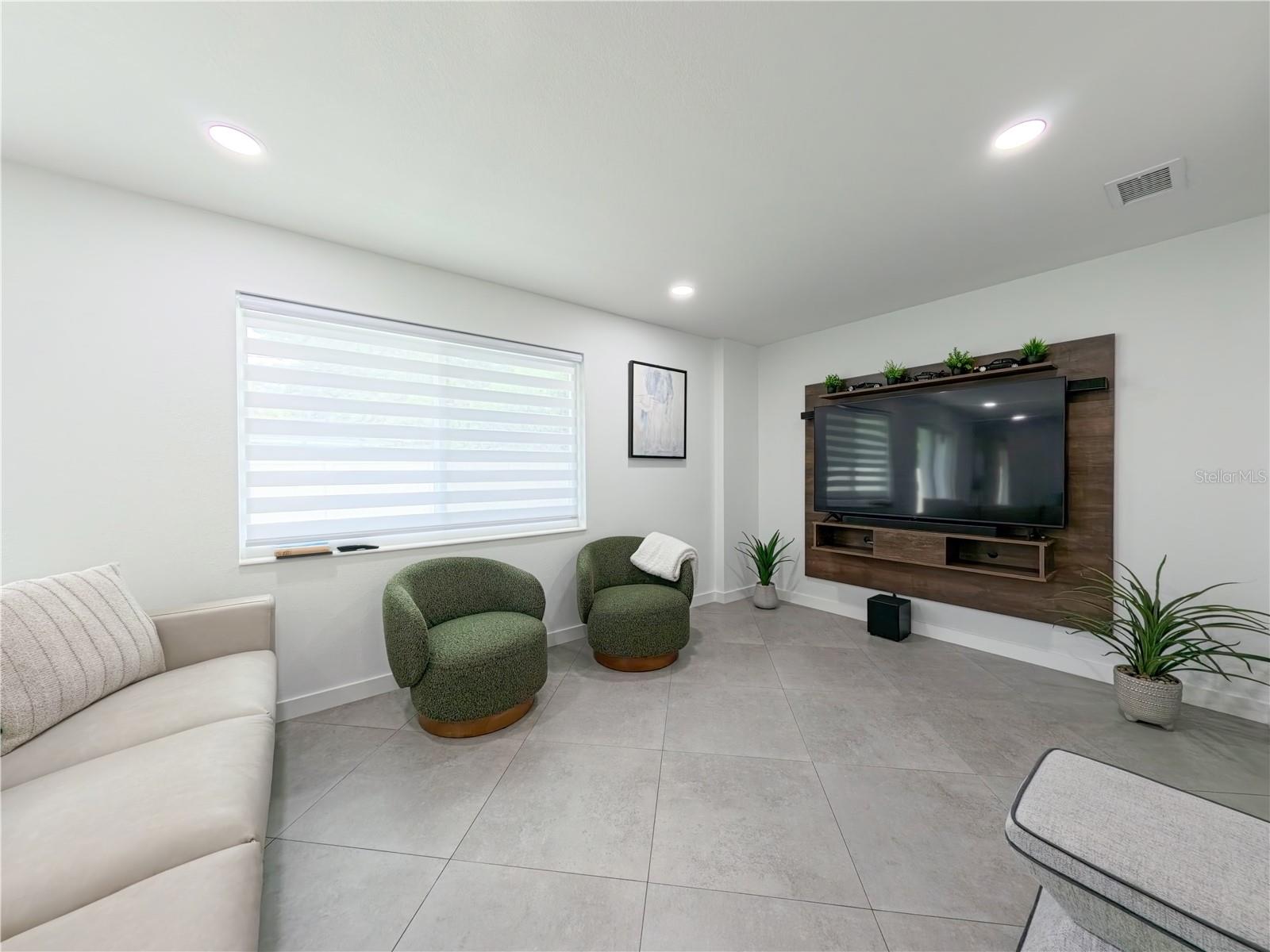 PALM TERRACE - Residential