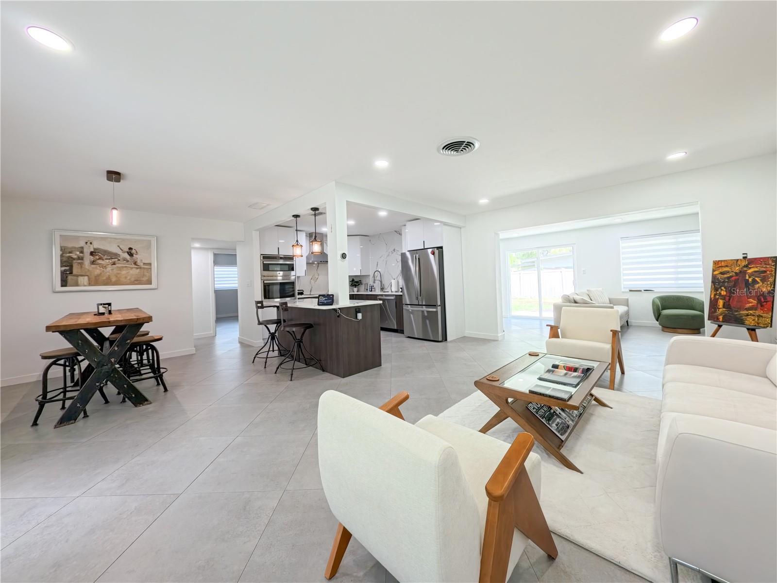 PALM TERRACE - Residential