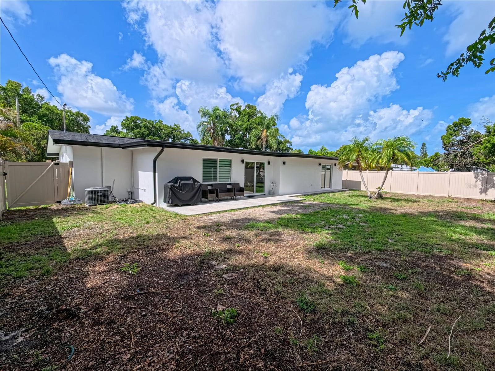 PALM TERRACE - Residential
