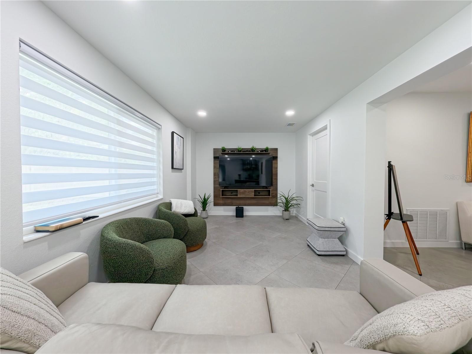 PALM TERRACE - Residential