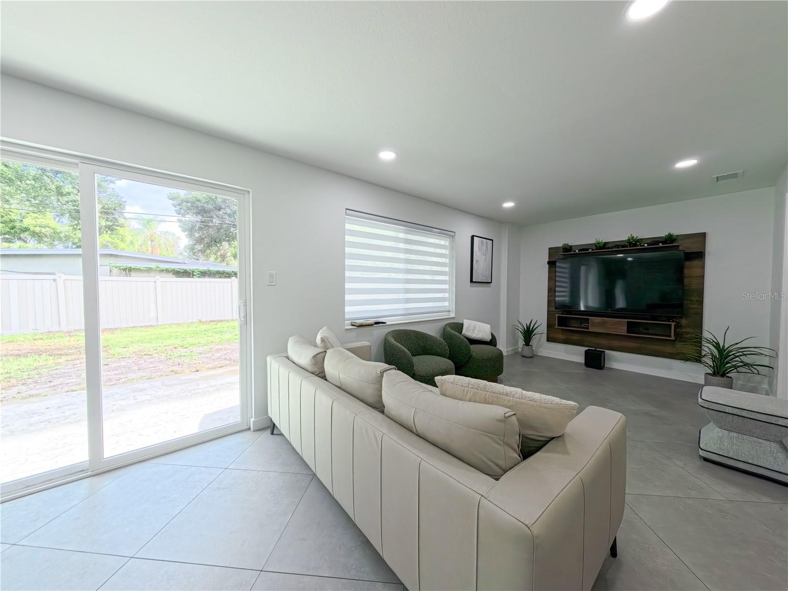 PALM TERRACE - Residential